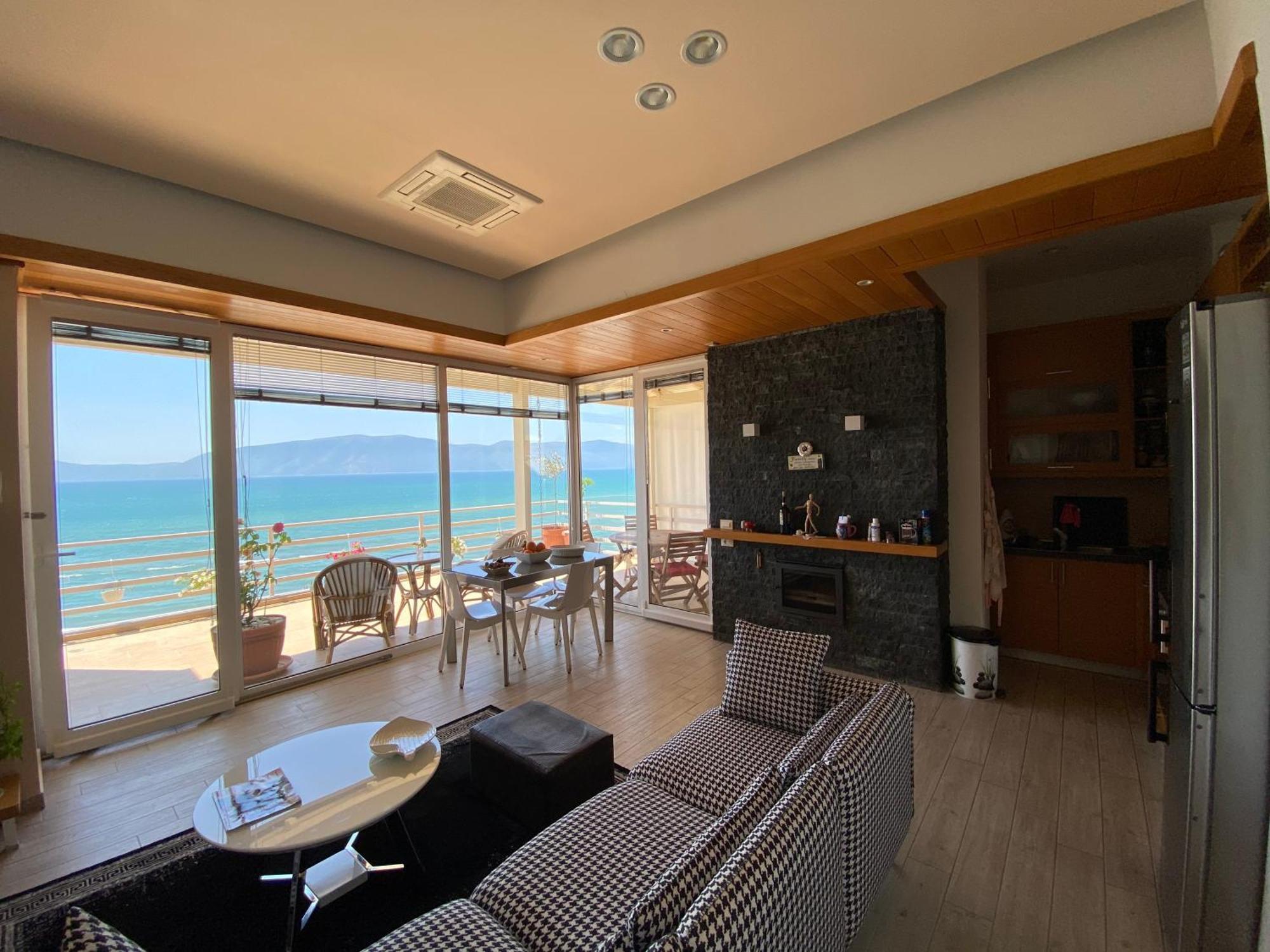 Eka Luxury Two-Bedroom Seaview Apartment วญอเรอ ภายนอก รูปภาพ